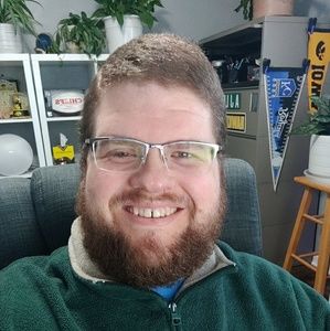 Meet your Posher, Aaron